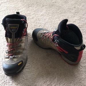 Asolo Fugitive GTX waterproof hiking boots